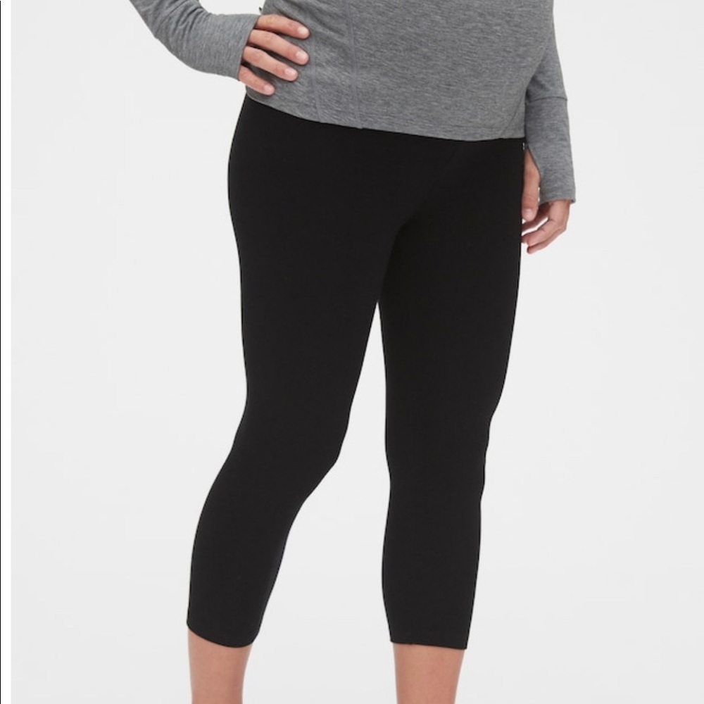 2 Full panel Maternity crop leggings